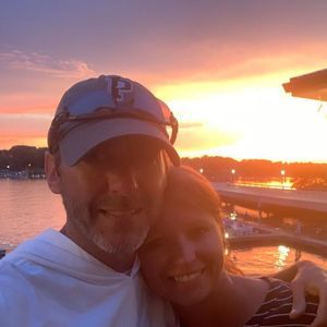 Meet your Posher, Roxanne